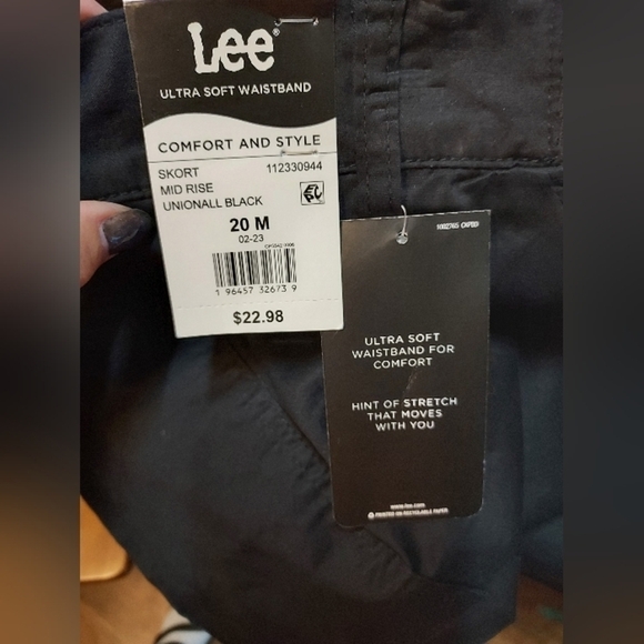 NWT Size 20M Lee short denim and black nwt skirt Lee - Picture 8 of 11